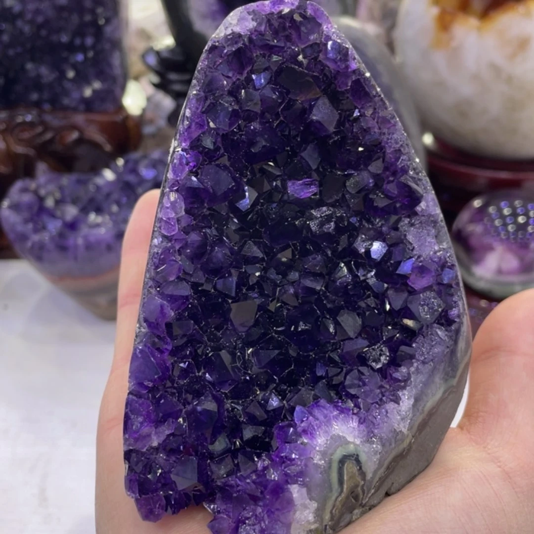 水晶大型摆件（非配饰）未镶嵌衡***女