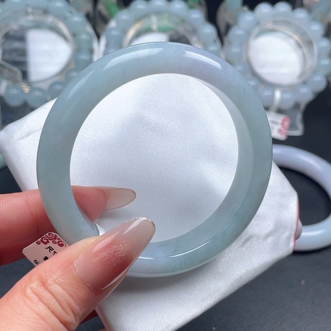 翡翠未镶嵌手镯043