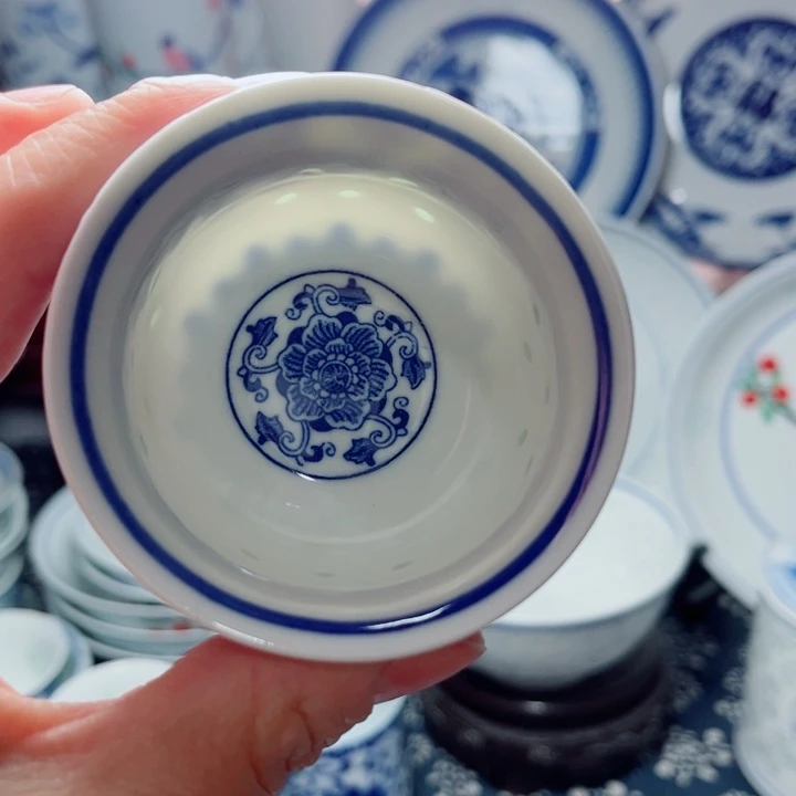 青花玲珑牡丹花小杯