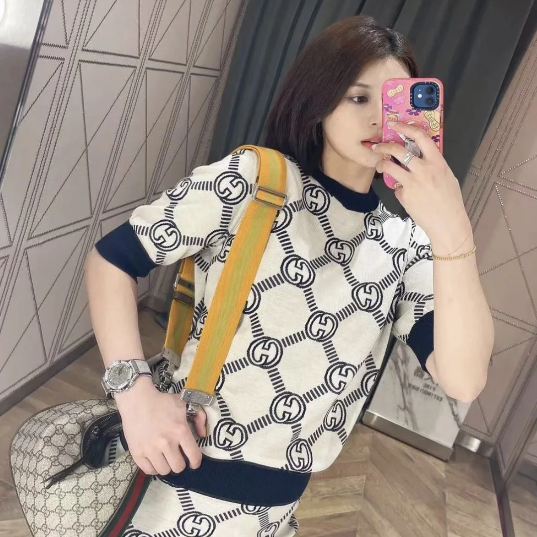 全新未使用 GUCCI/古驰 积分-288汤/P205336815/米色满印短袖毛衣