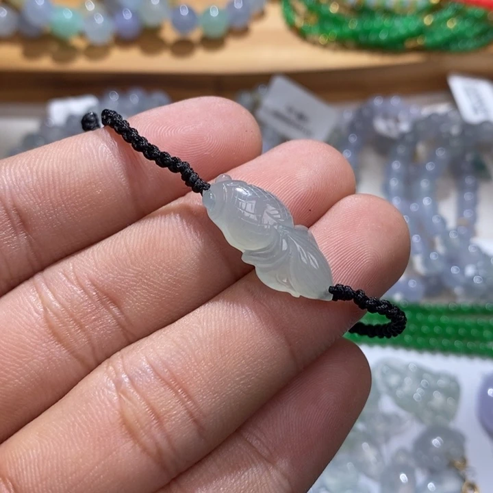 翡翠未镶嵌手链冰晴金鱼
