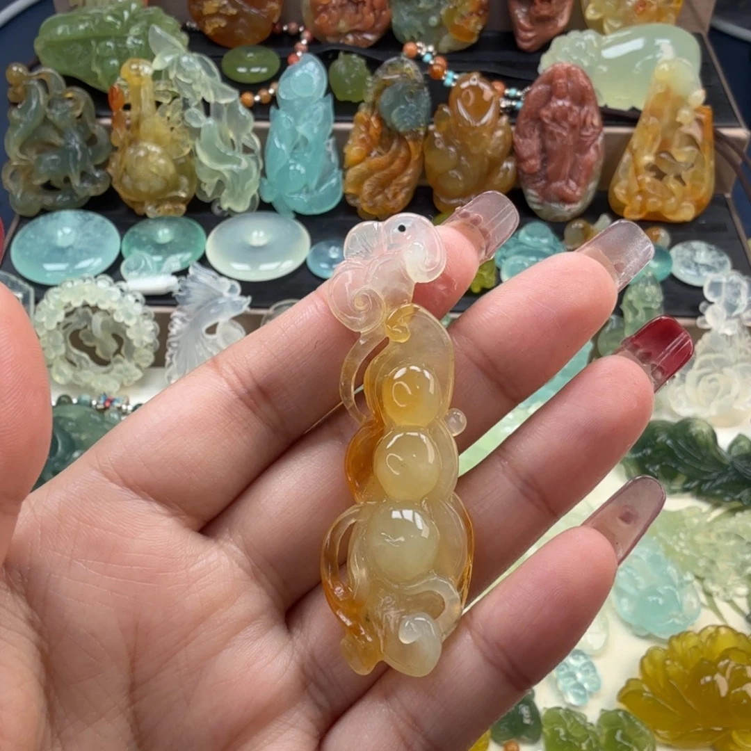 岫玉未镶嵌颈饰岫玉豆