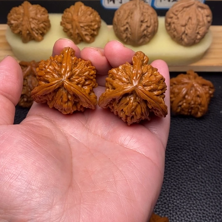 把件文玩核桃山***处工艺三棱