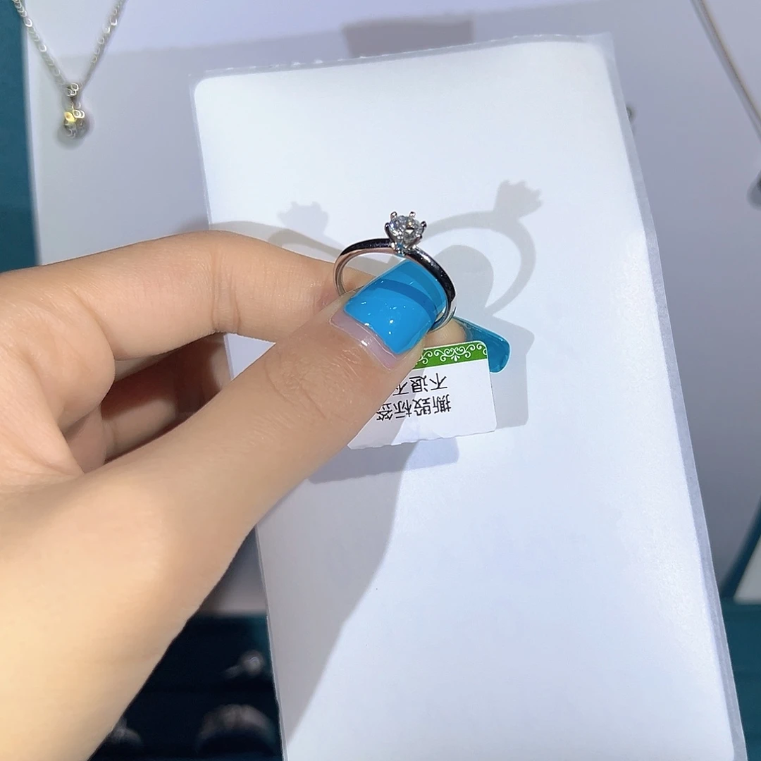 实验室培育钻石铂Pt950镶嵌t家六爪0.5ct   14