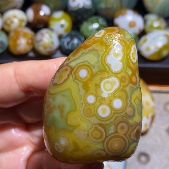 未镶嵌玛瑙/玉髓珠宝半成品95