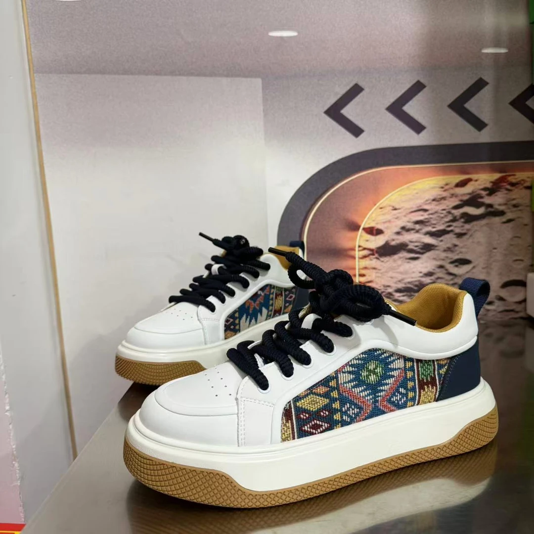 99089四季单里新款2024圆头系带经典休闲板鞋男款时尚鞋潮鞋男