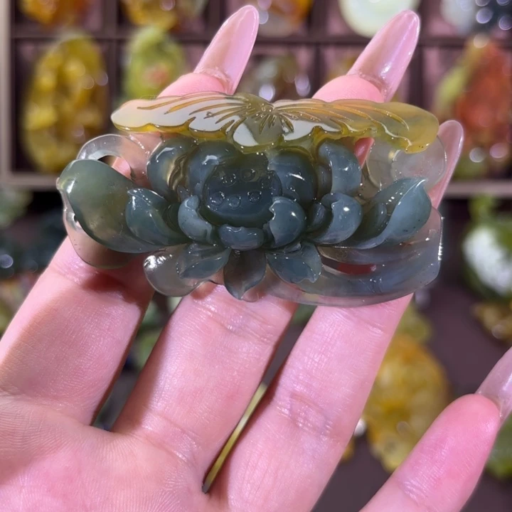 未镶嵌蛇纹石玉颈饰