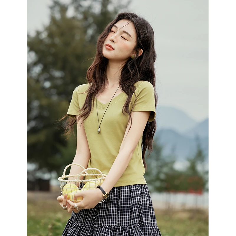 谜秀新品五色可选！纯色V领T恤女宽松显瘦百搭基础款多色上衣短款