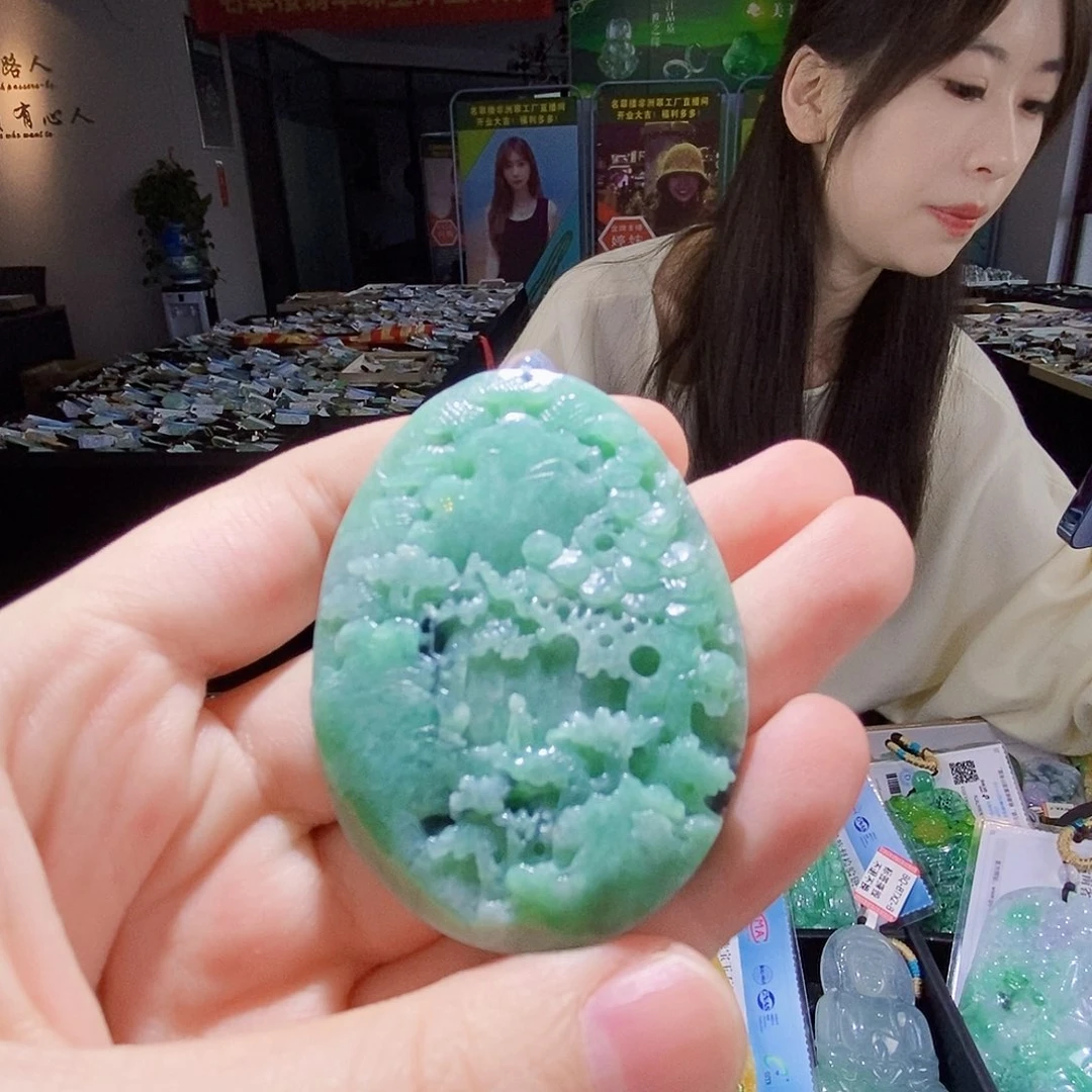颈饰未镶嵌翡翠翡翠