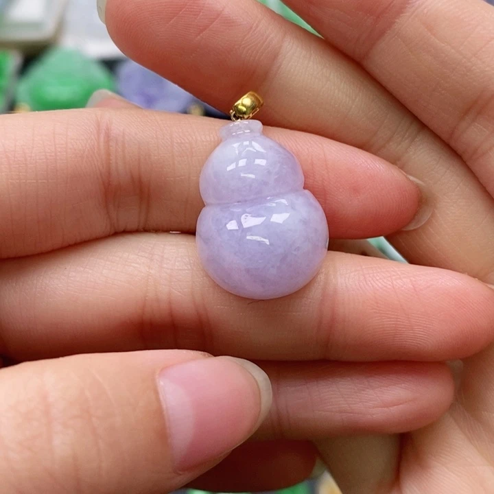 翡翠颈饰未镶嵌吊坠