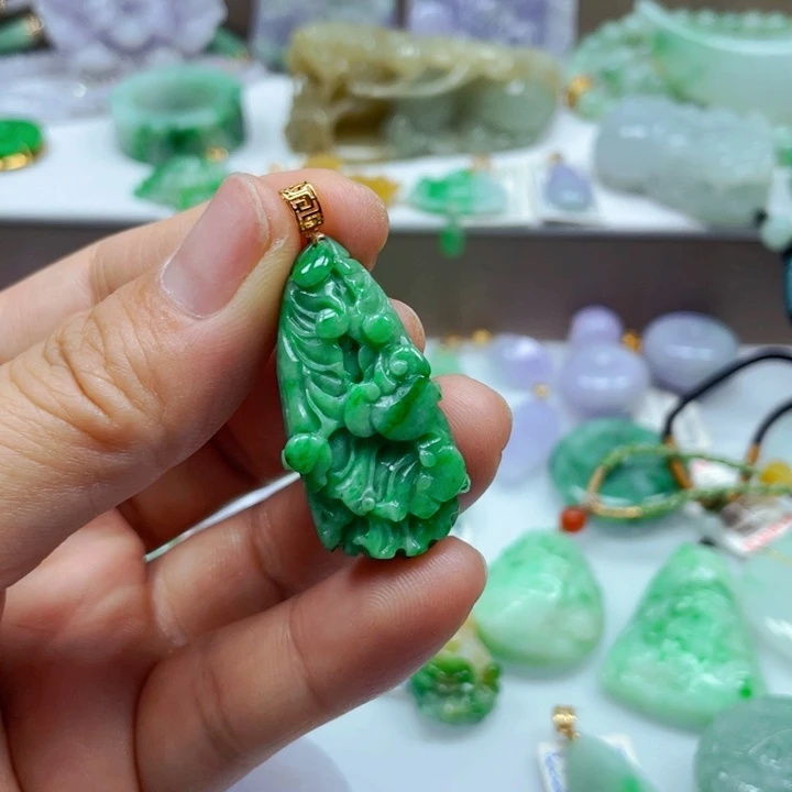 翡翠未镶嵌吊坠(不含链)