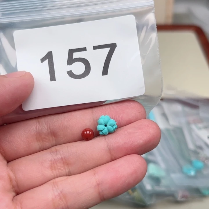 南红玛瑙未镶嵌珠宝奇石