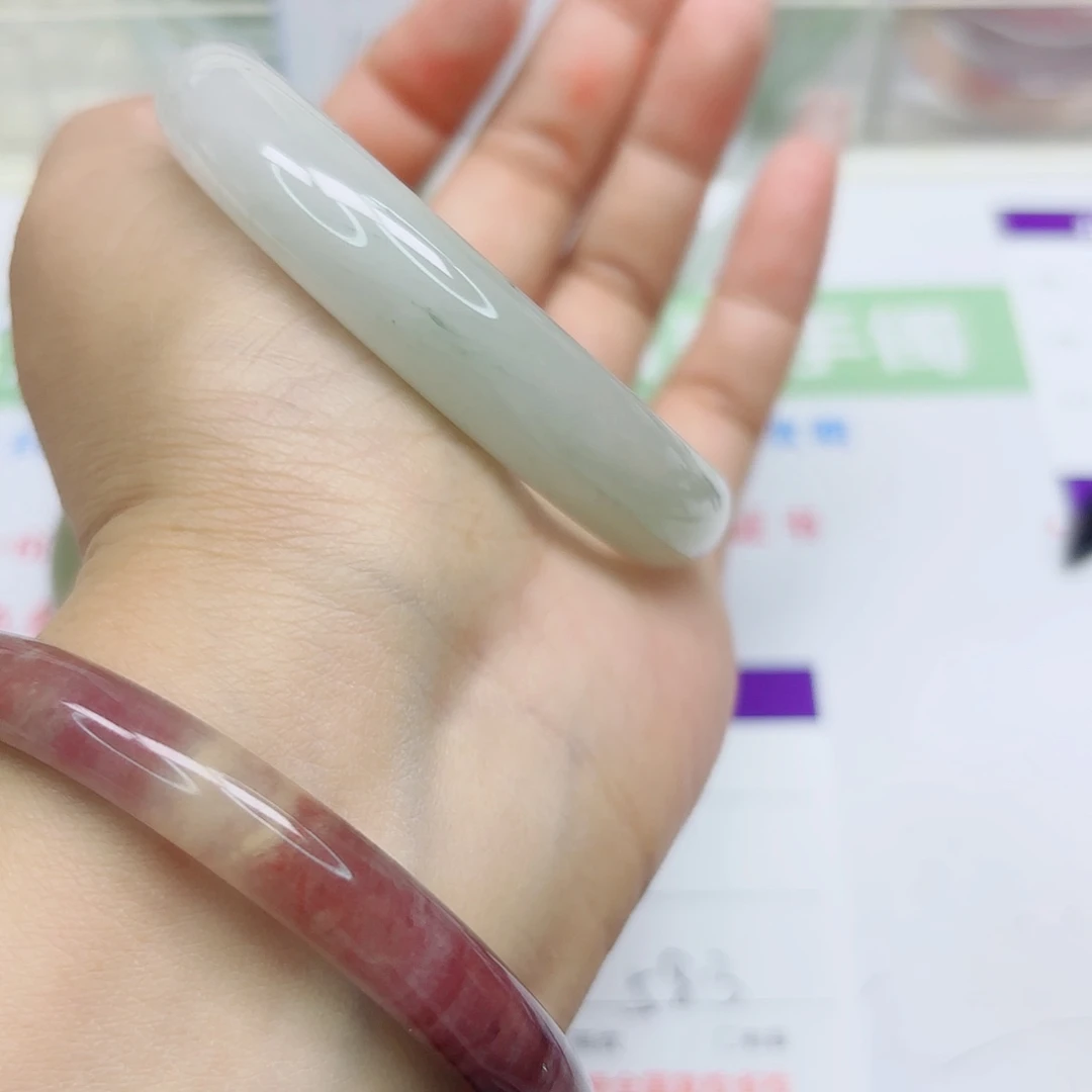 石英质玉未镶嵌手镯59/5758