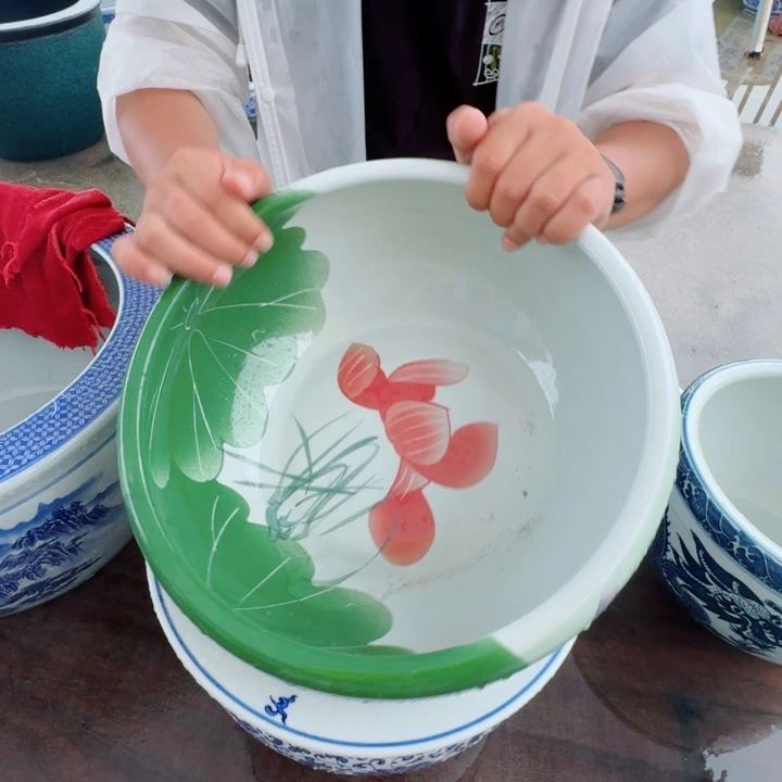 瓷片直径32，高14。。。。。