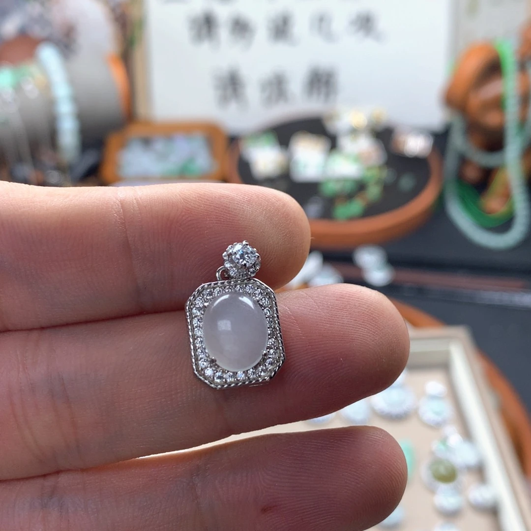 颈饰银S925镶嵌翡翠