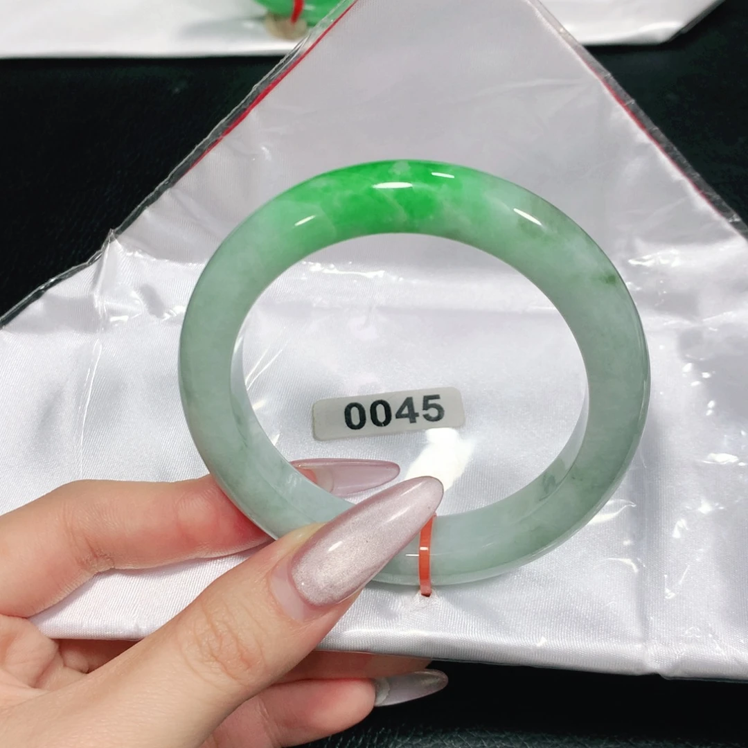 翡翠未镶嵌手镯0045-04