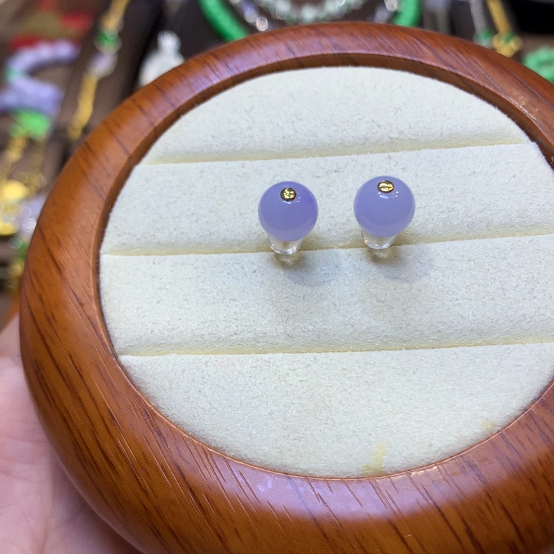 翡翠18K金镶嵌颈饰翡翠