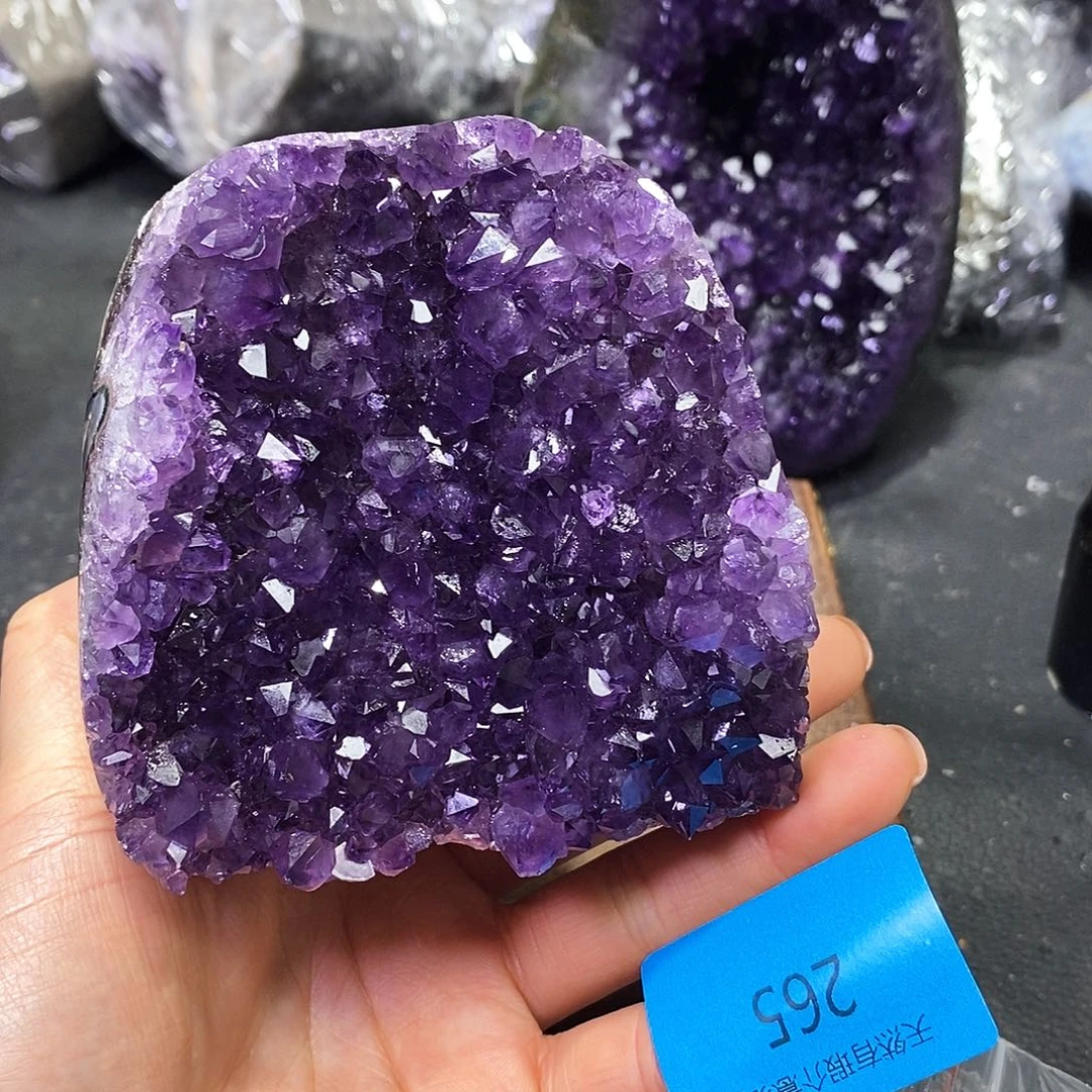 水晶大型摆件（非配饰）未镶嵌