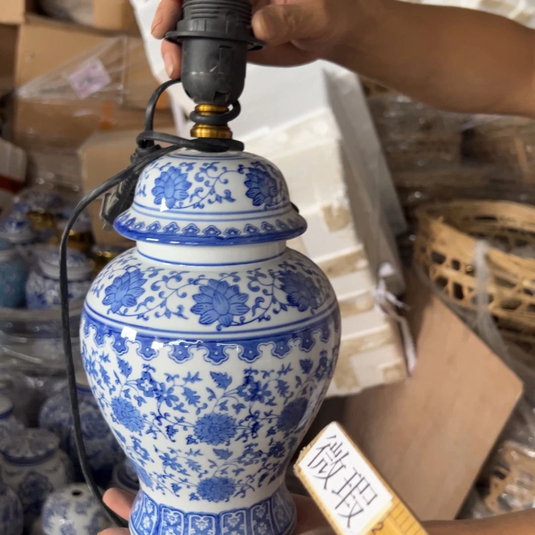 微瑕青花瓷器值得厚爱