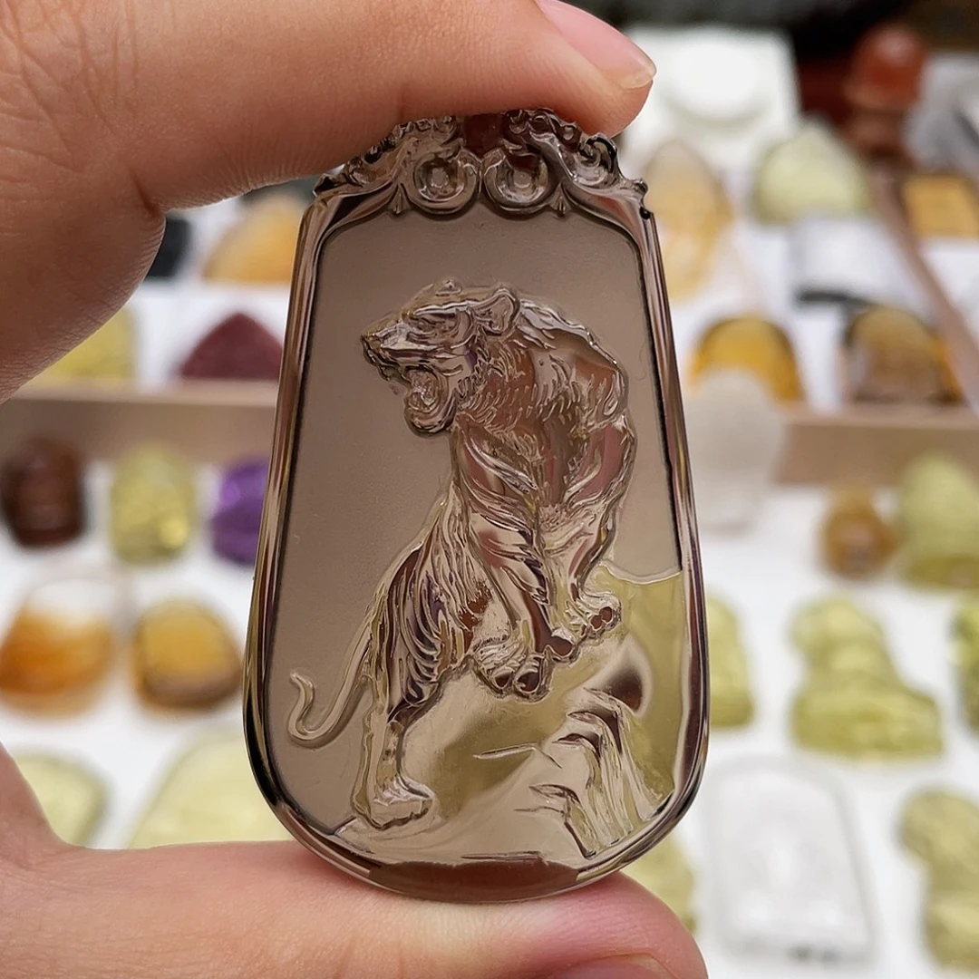 未镶嵌颈饰水晶定制