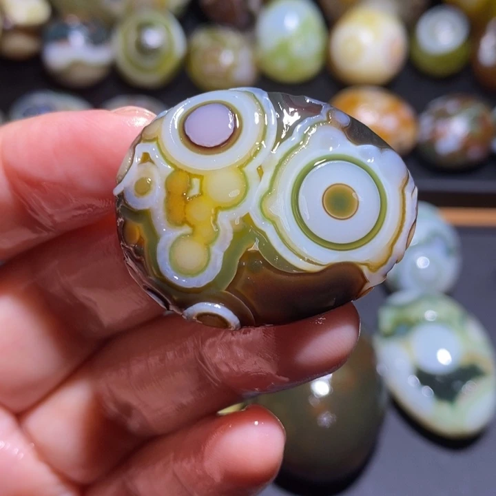 未镶嵌玛瑙/玉髓珠宝半成品56