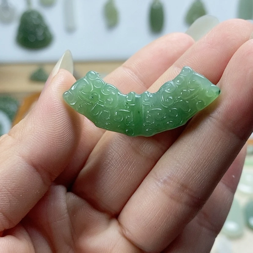 【闪购商品】颈饰未镶嵌和田玉