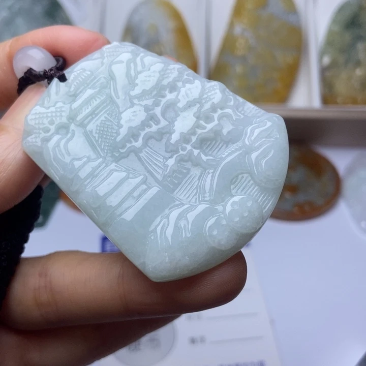 翡翠未镶嵌颈饰翡翠