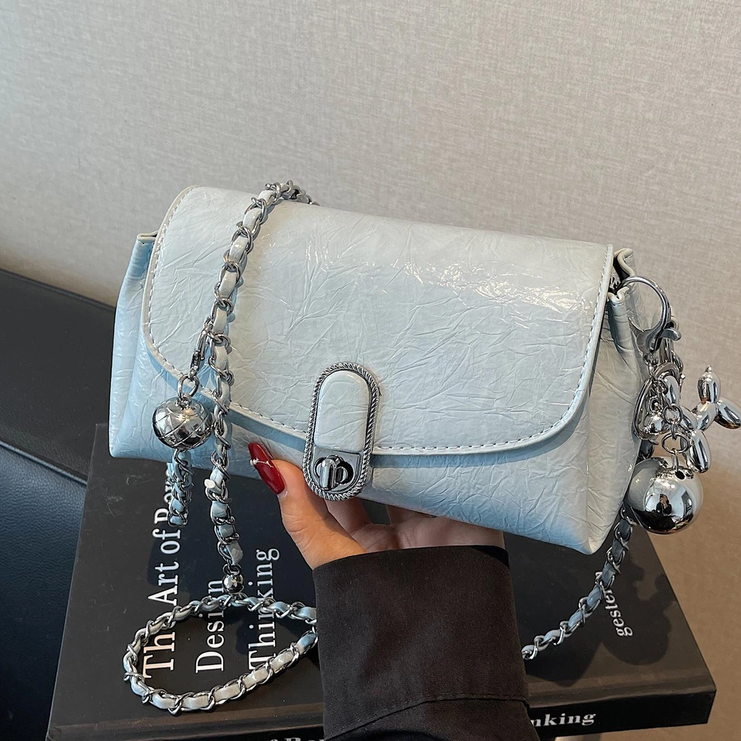 今年流行的包包女式2025新款时尚银色高级感单肩包链条斜挎小方包