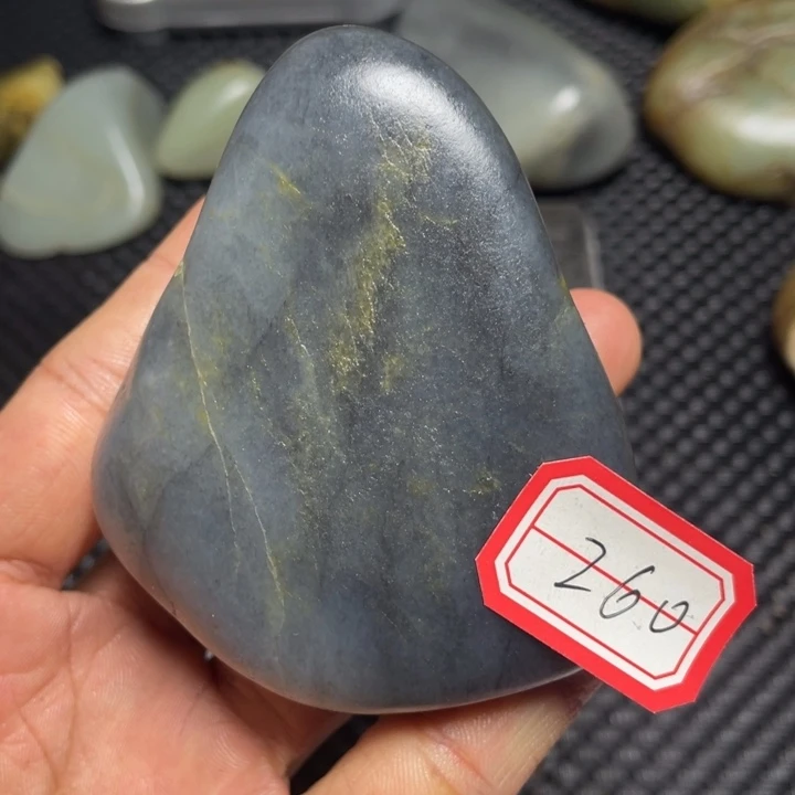 颈饰未镶嵌和田玉260