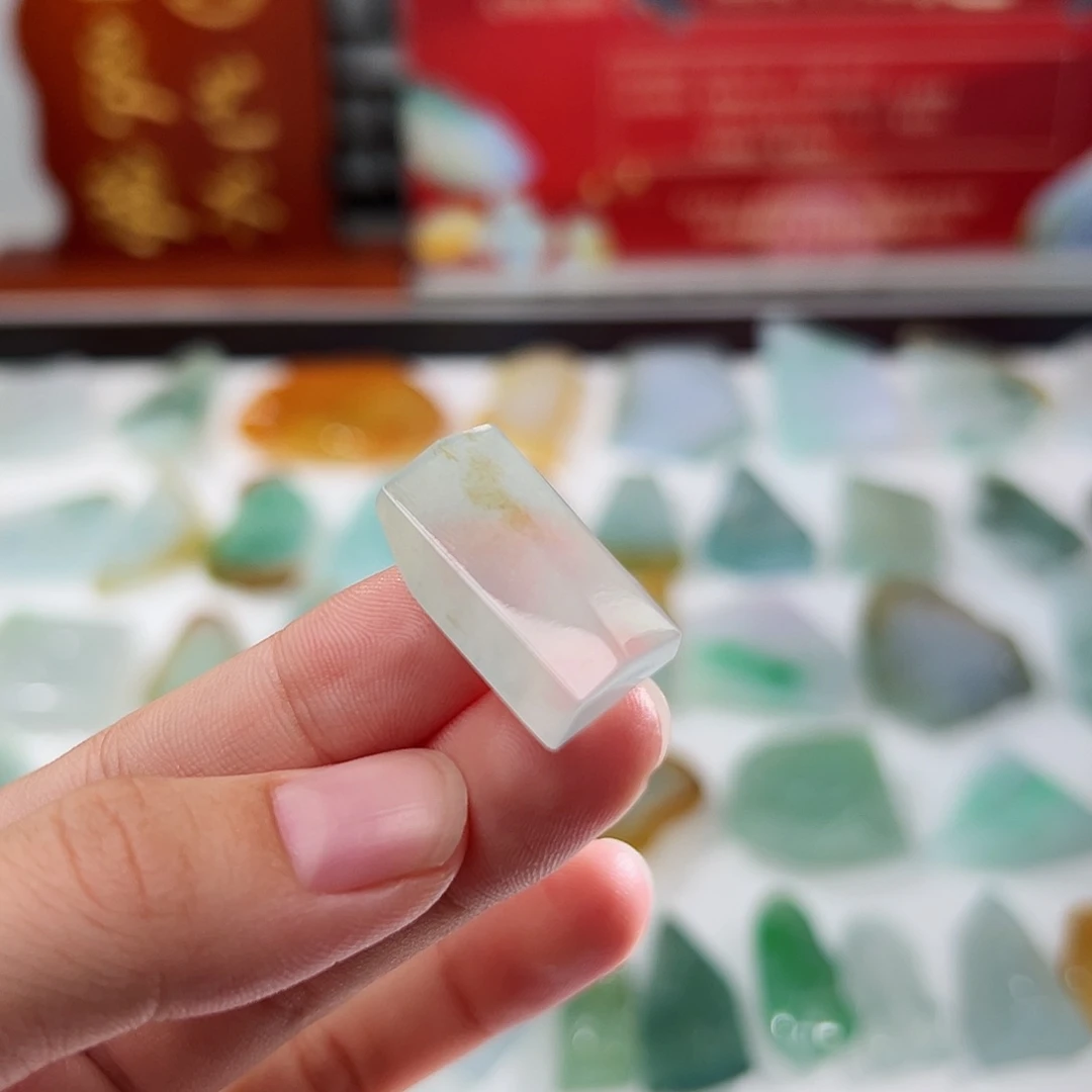 未镶嵌定制翡翠翡翠
