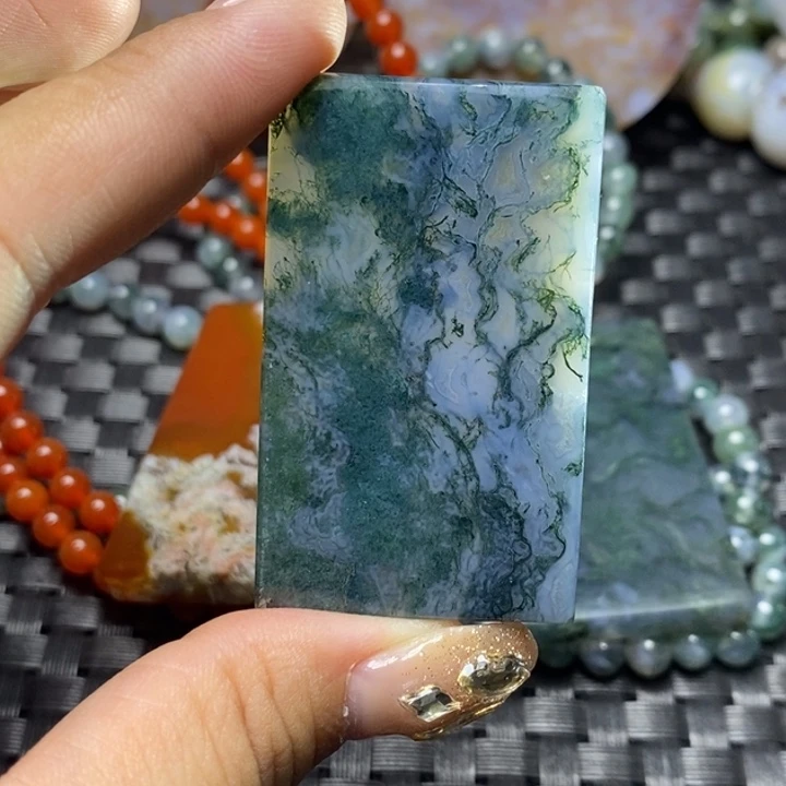 【闪购商品】玛瑙/玉髓颈饰未镶嵌九**人