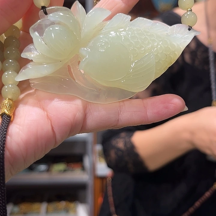 未镶嵌岫玉毛衣链