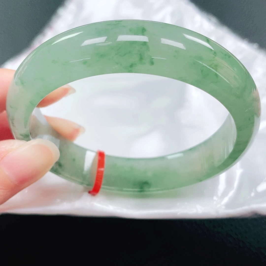未镶嵌手镯翡翠58圈