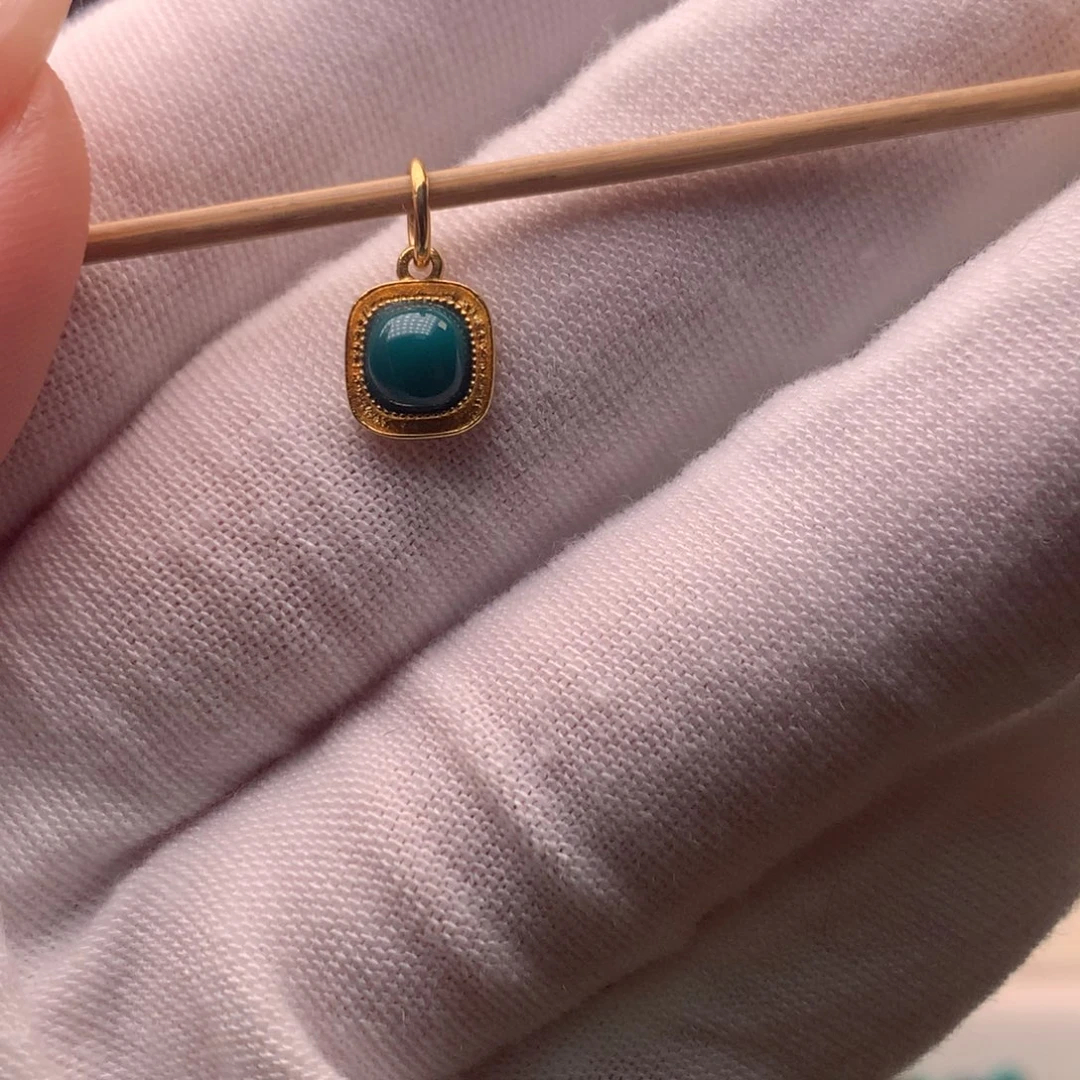 绿松石18K金镶嵌配饰