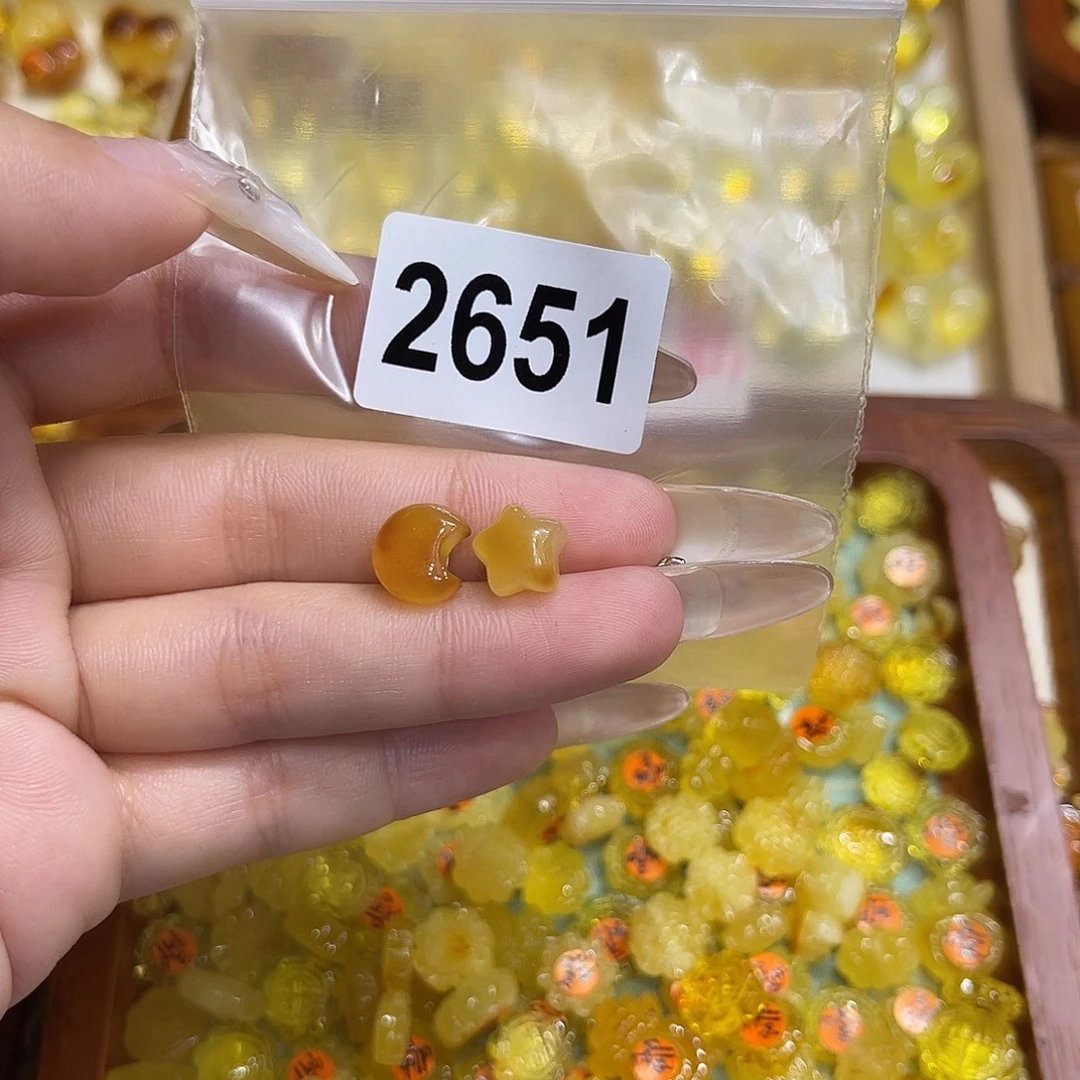 琥珀未镶嵌珠宝奇石
