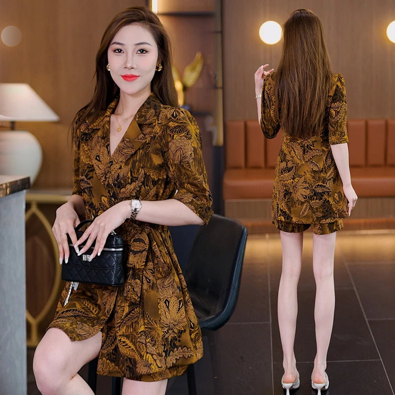 夏季时尚套装休闲碎花衬衫修身性感复古印花短袖短款时尚套装