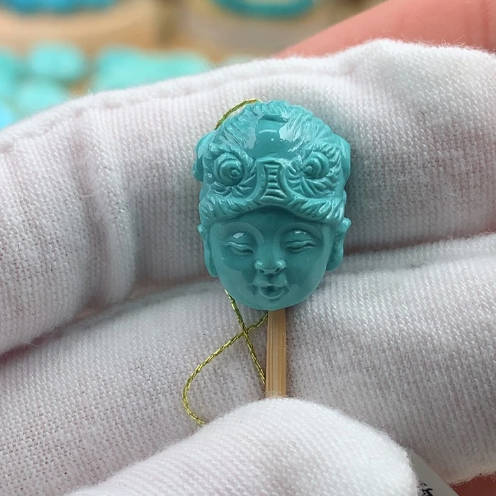 绿松石未镶嵌珠宝奇石