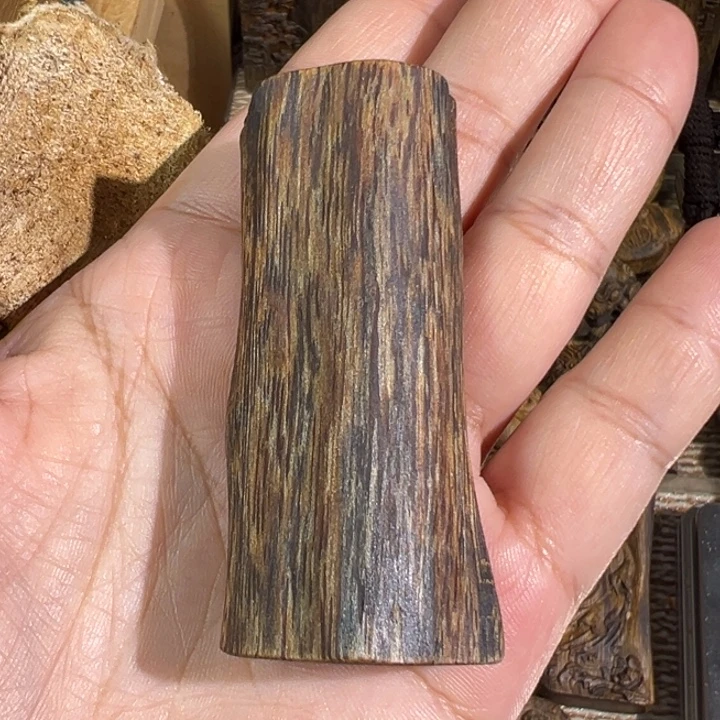 沉香碎屑沉香棋楠沉香乌身牌15克