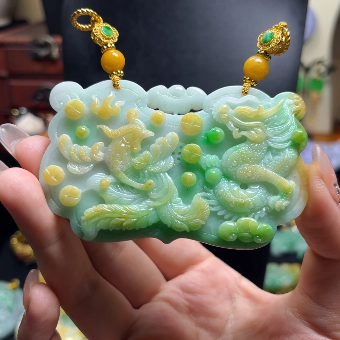 美***眉颈饰未镶嵌翡翠龙凤
