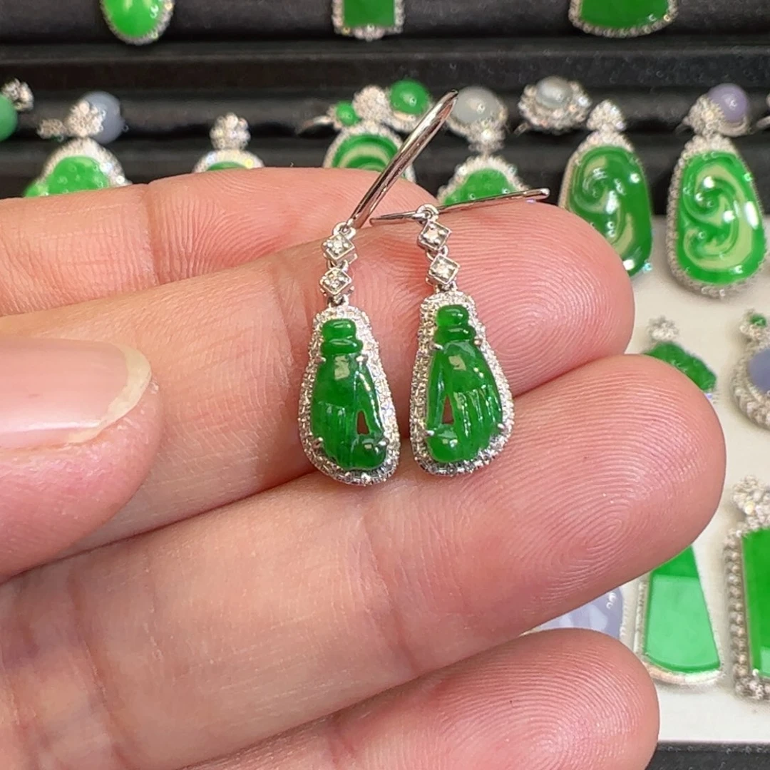 翡翠吊坠(不含链)18K金镶嵌耳饰