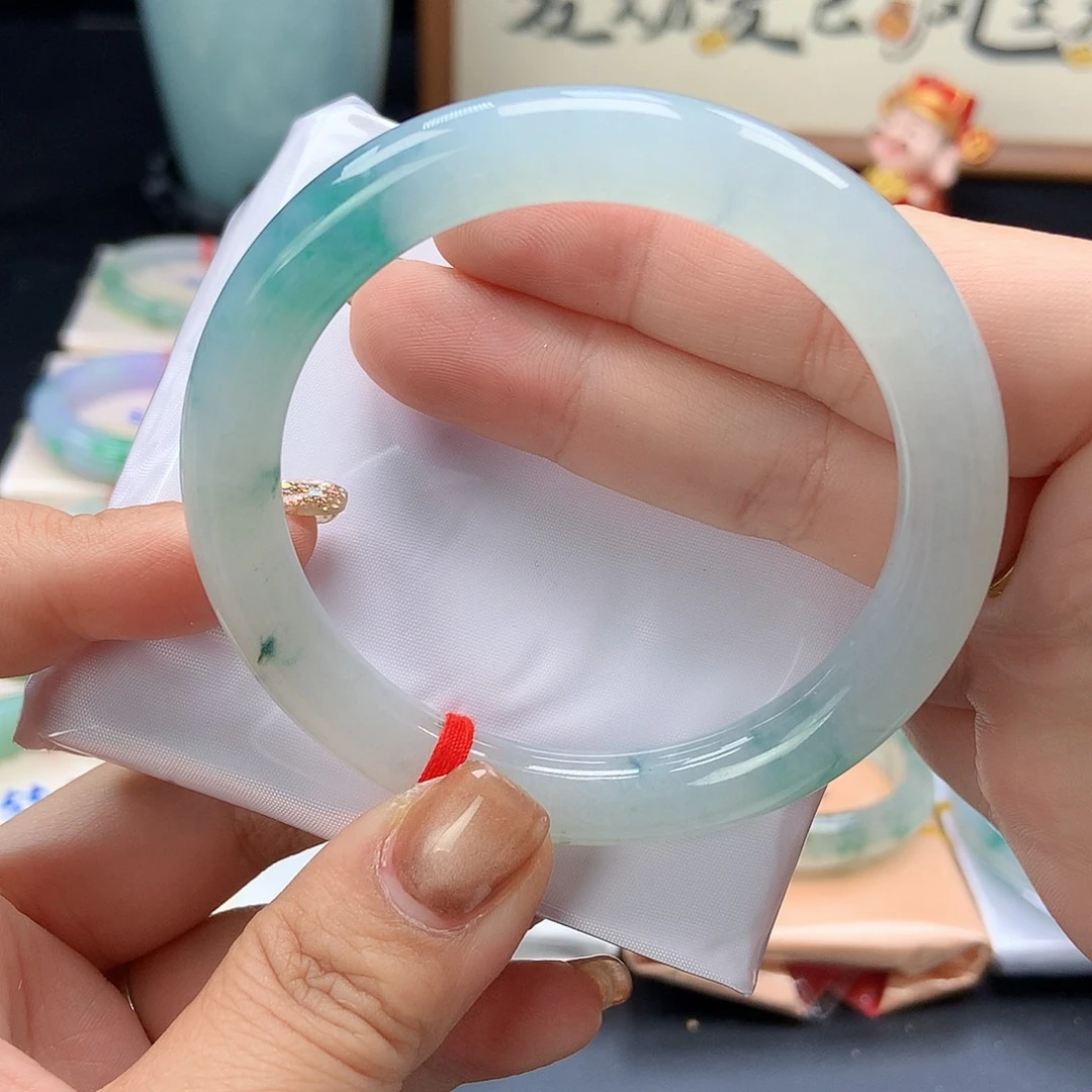 未镶嵌手镯翡翠66号