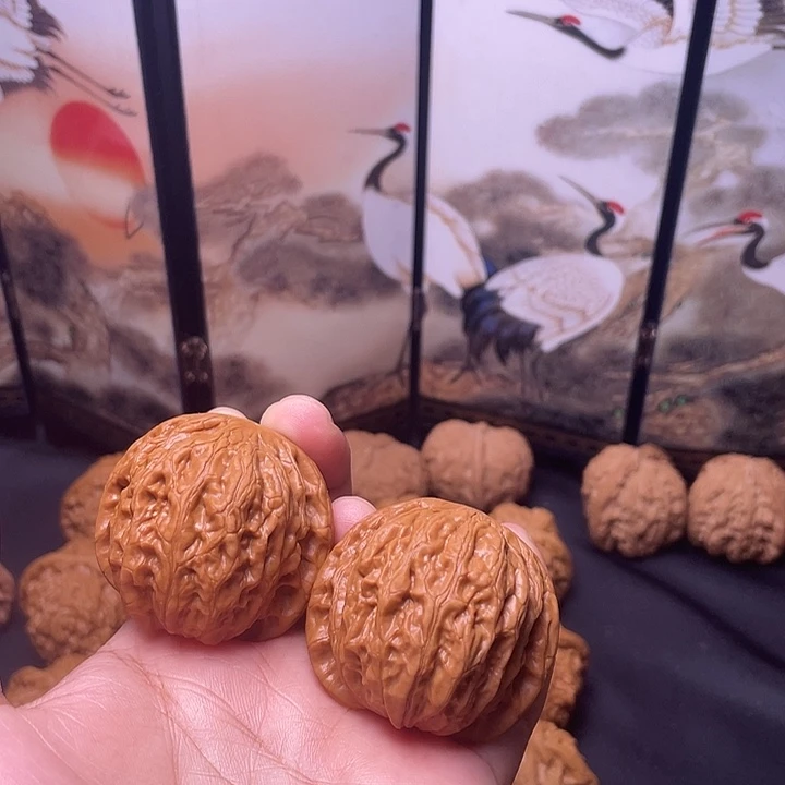 核桃41.5铁锤。