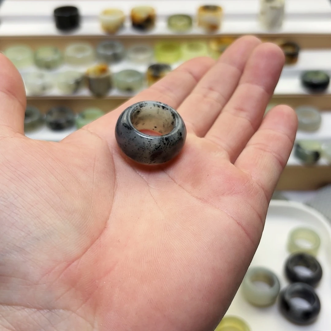 李***川蛇纹石玉未镶嵌戒指17.2内径