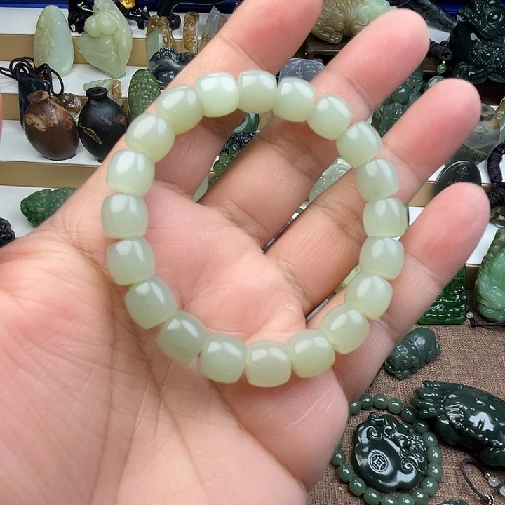 和田玉未镶嵌吊坠(不含链)