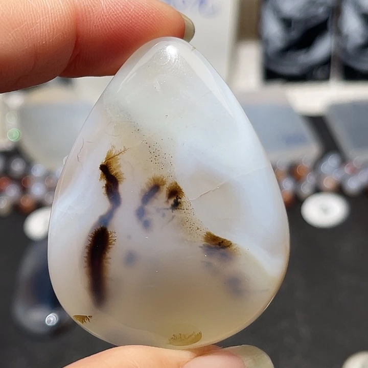 玛瑙/玉髓未镶嵌吊坠(不含链)