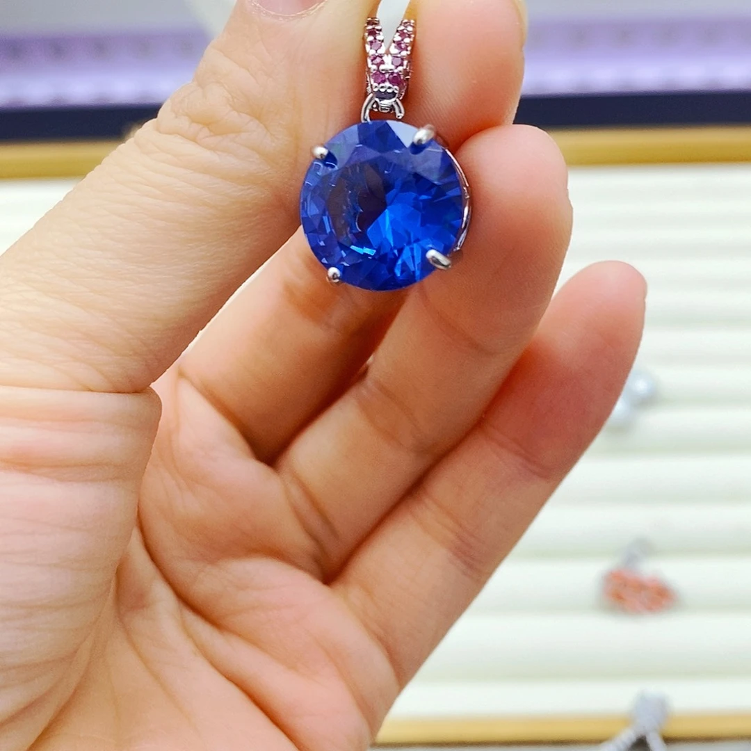 吊坠(赠链)蓝宝石未镶嵌