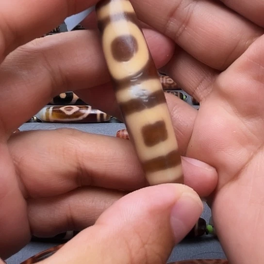 玛瑙/玉髓颈饰未镶嵌站****空