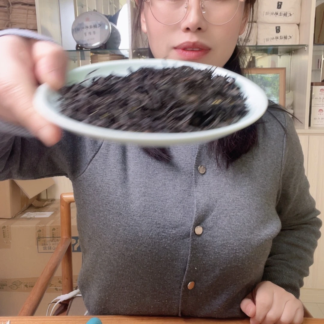 国画七子饼+桂花野生红各十克