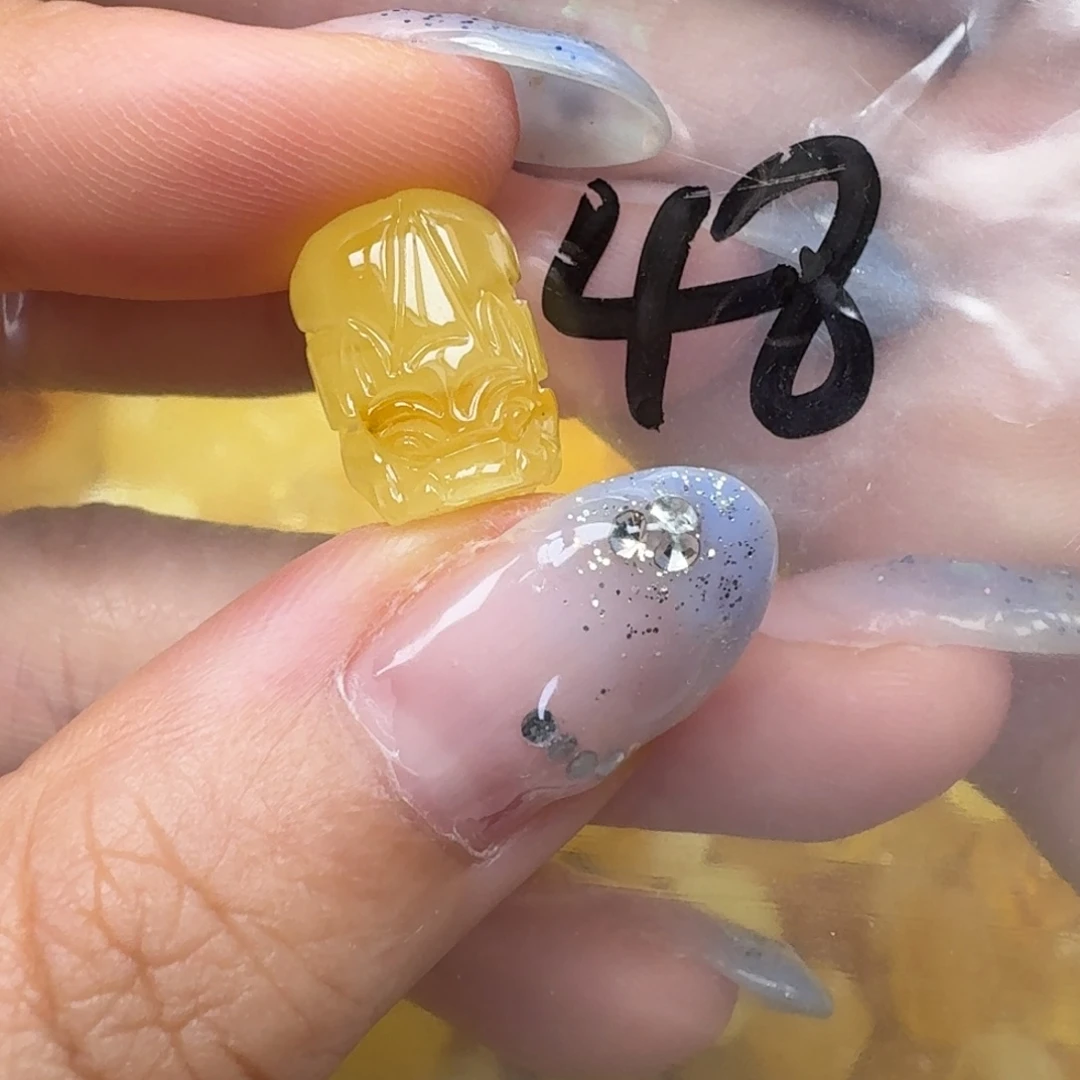 琥珀未镶嵌珠宝奇石