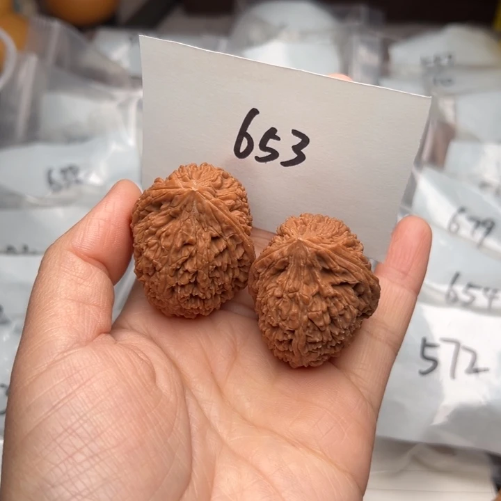 哇****核桃35尺寸大蒜头